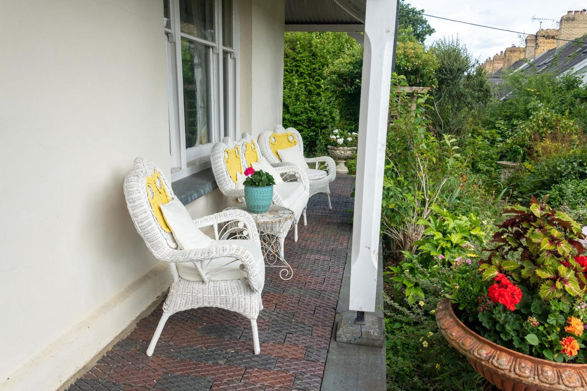 House Of Brohedyn Apartamento Newcastle Emlyn Exterior foto