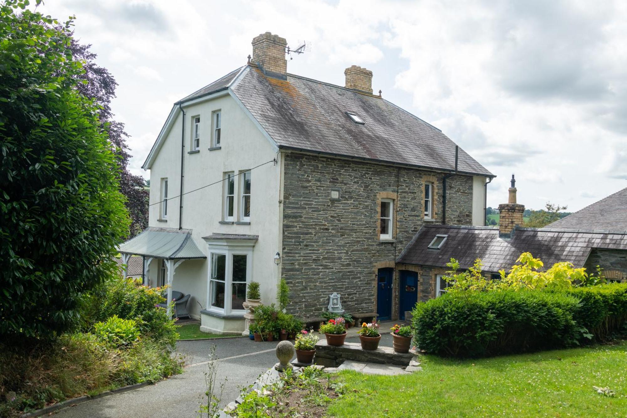 House Of Brohedyn Apartamento Newcastle Emlyn Exterior foto